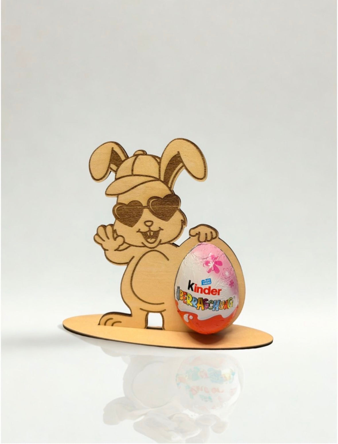 Figur Osterhase Hase Ostern Ü Ei Halter Kinder Ūberraschung 16 cm groß Junge
