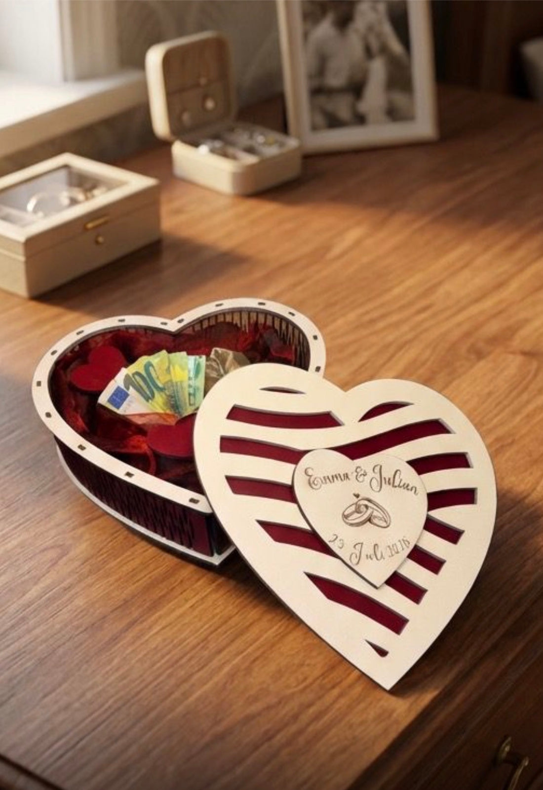 Geschenkbox Box Dose Holz Herz Hochzeit rot/weiß 19,5 cm x 19,5 cm